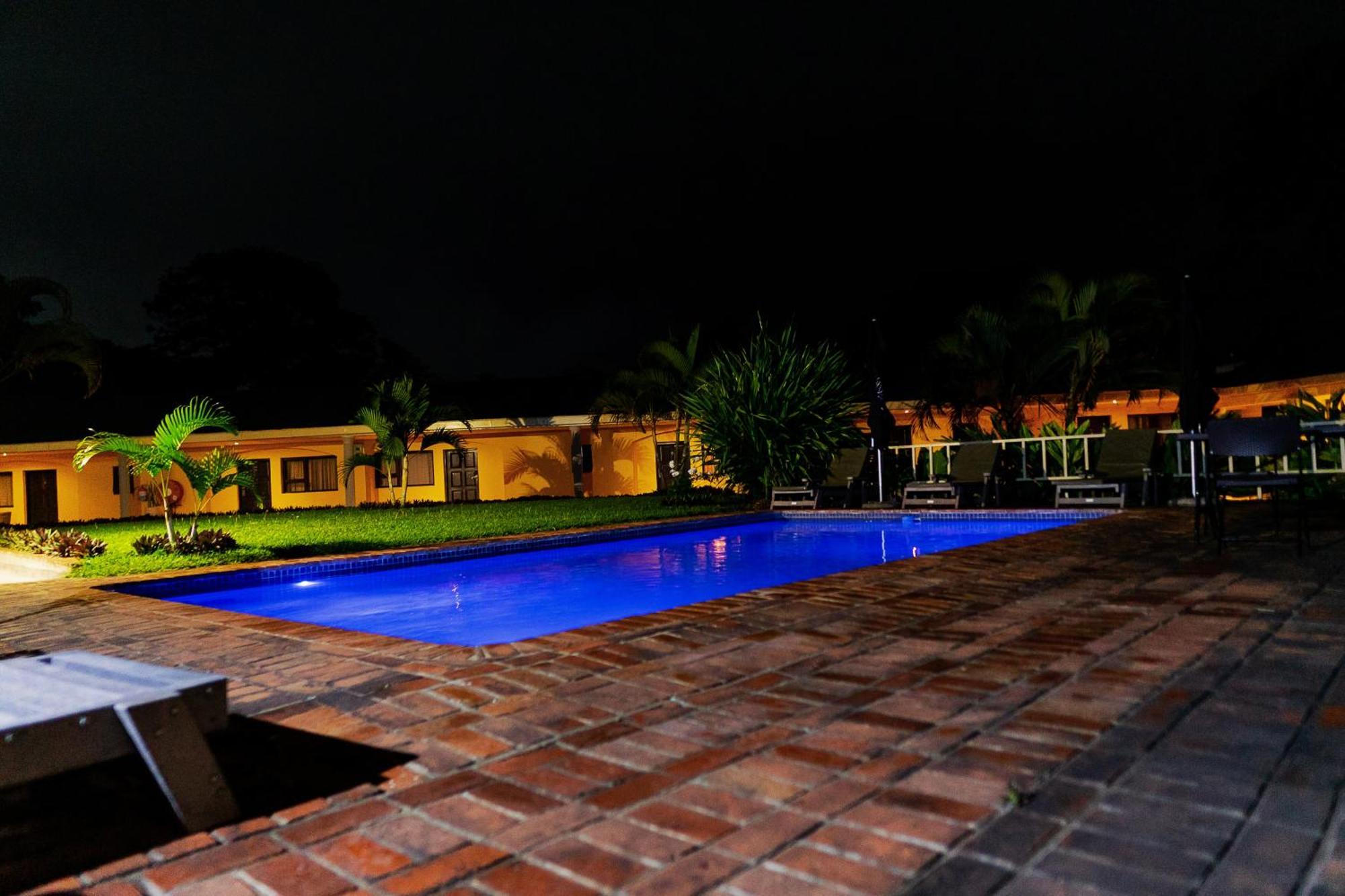 Casa Mia Lodge & Restaurant Blantyre Exterior photo